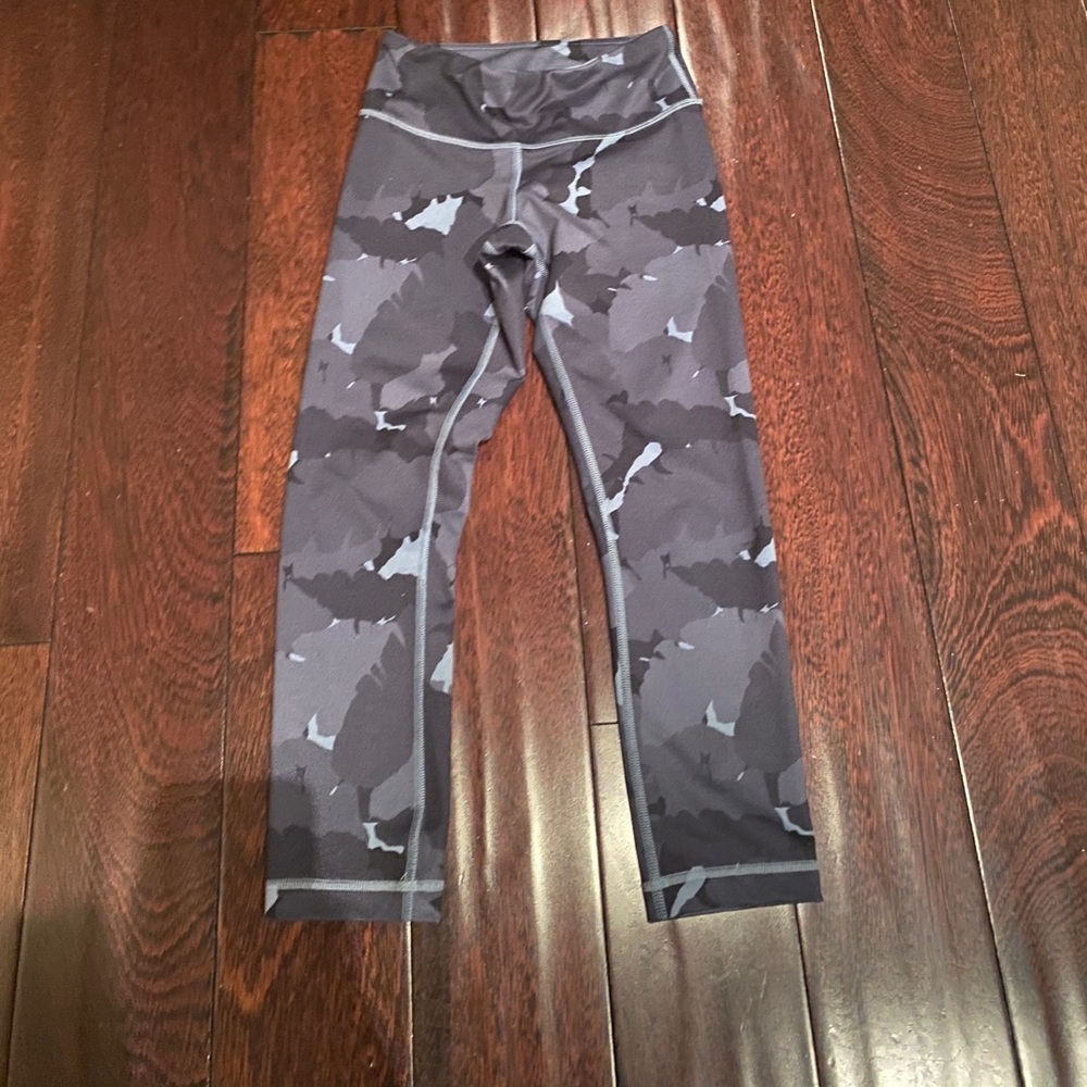 lululemon cropped leggings